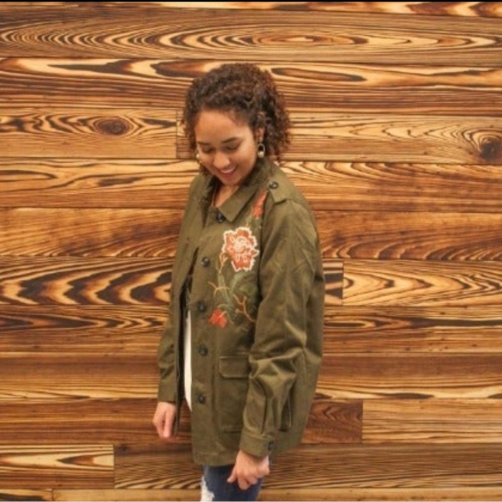 Embroidery‎ jacket - Picture 3 of 11